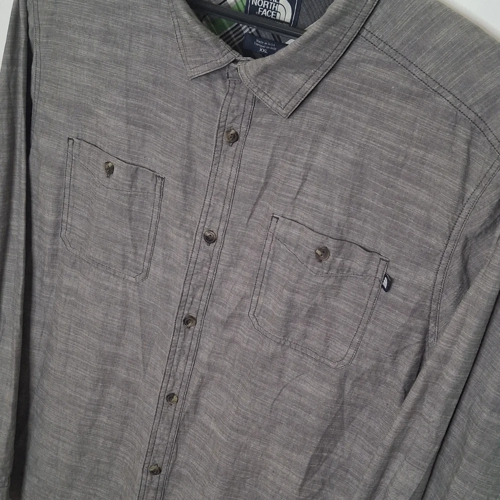 The North Face Chambray Button Front Shirt Size XXL